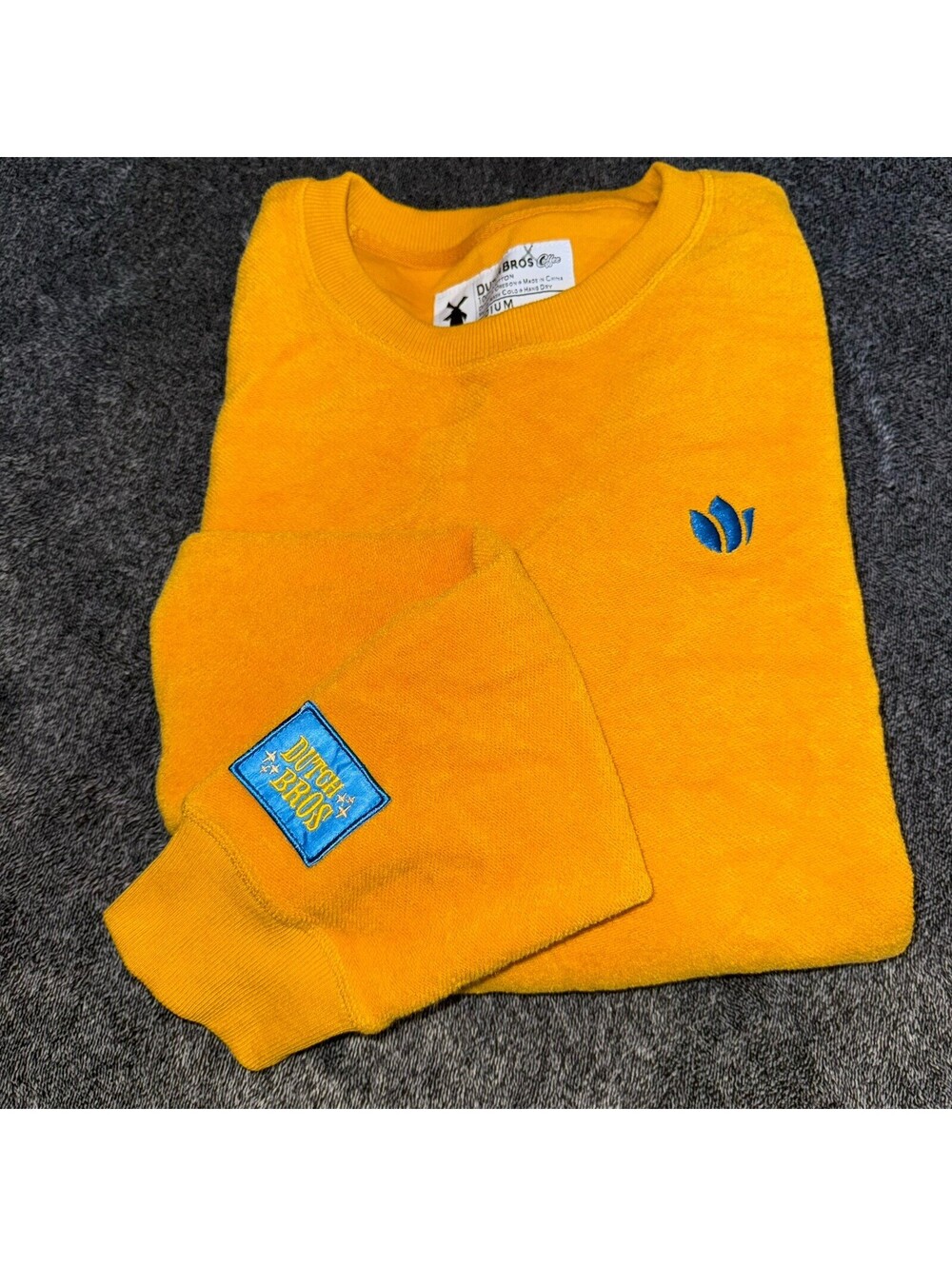 Dutch Bros Coffee Sweater Fleece Sweatshirt Fleece Men's Size Medium Yellow